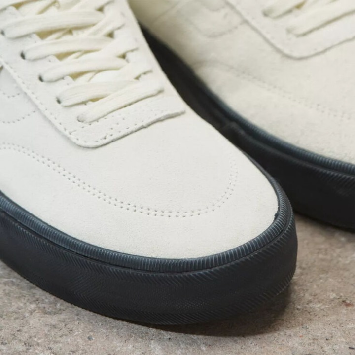 Vans Gilbert Crockett Skate αντίκα άσπρο-μαύρο