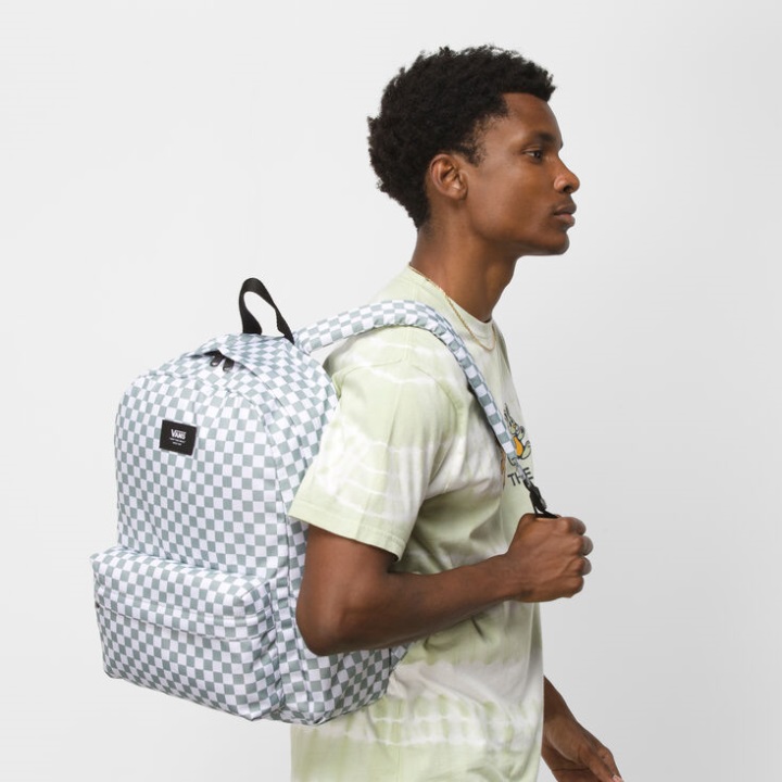 σκακιέρα με πράσινο περιβάλλον