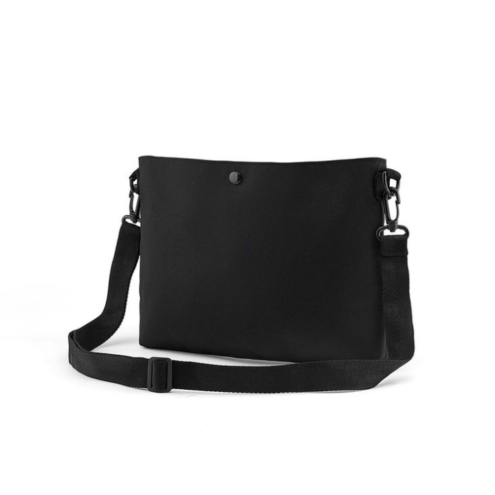 Vans On Going Otw Crossbody μαύρο-άσπρο λογότυπο