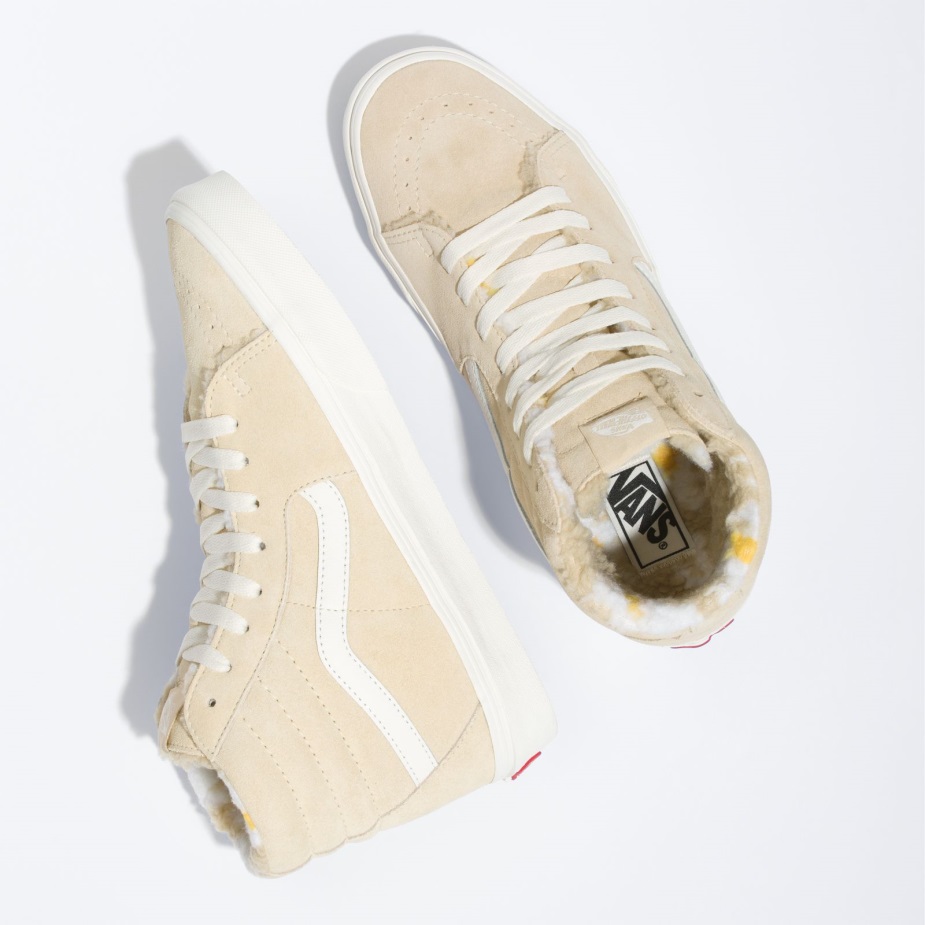 Vans Sk8-hi Cozy Biscotti αγκαλιά