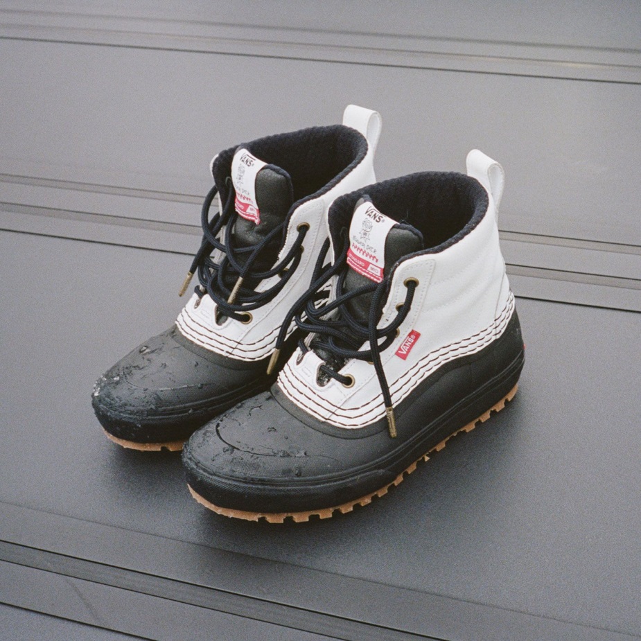 Vans X Kennedi Deck Standard Mid Snow Mte λευκό-μαύρο