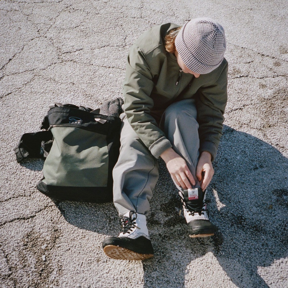 Vans X Kennedi Deck Standard Mid Snow Mte λευκό-μαύρο