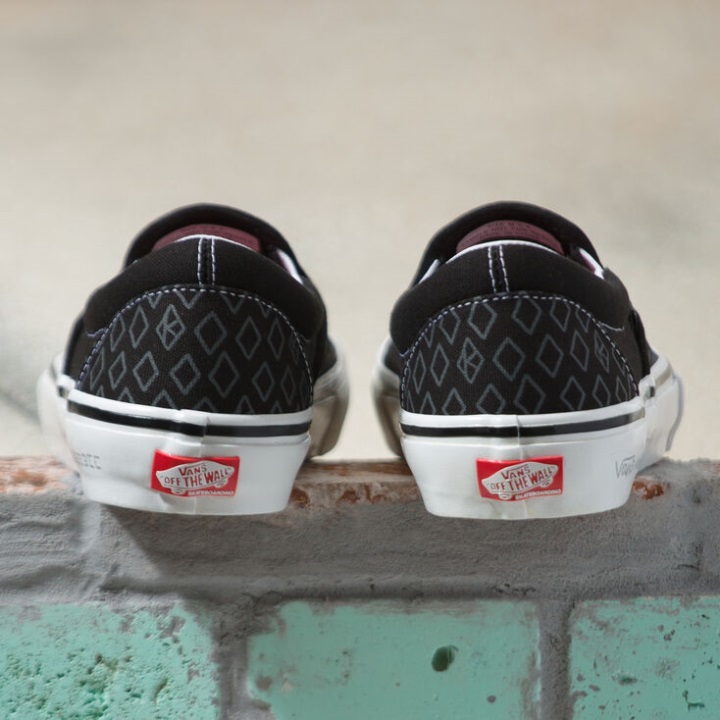 Vans X Strooked Skate Slip-on μαύρο