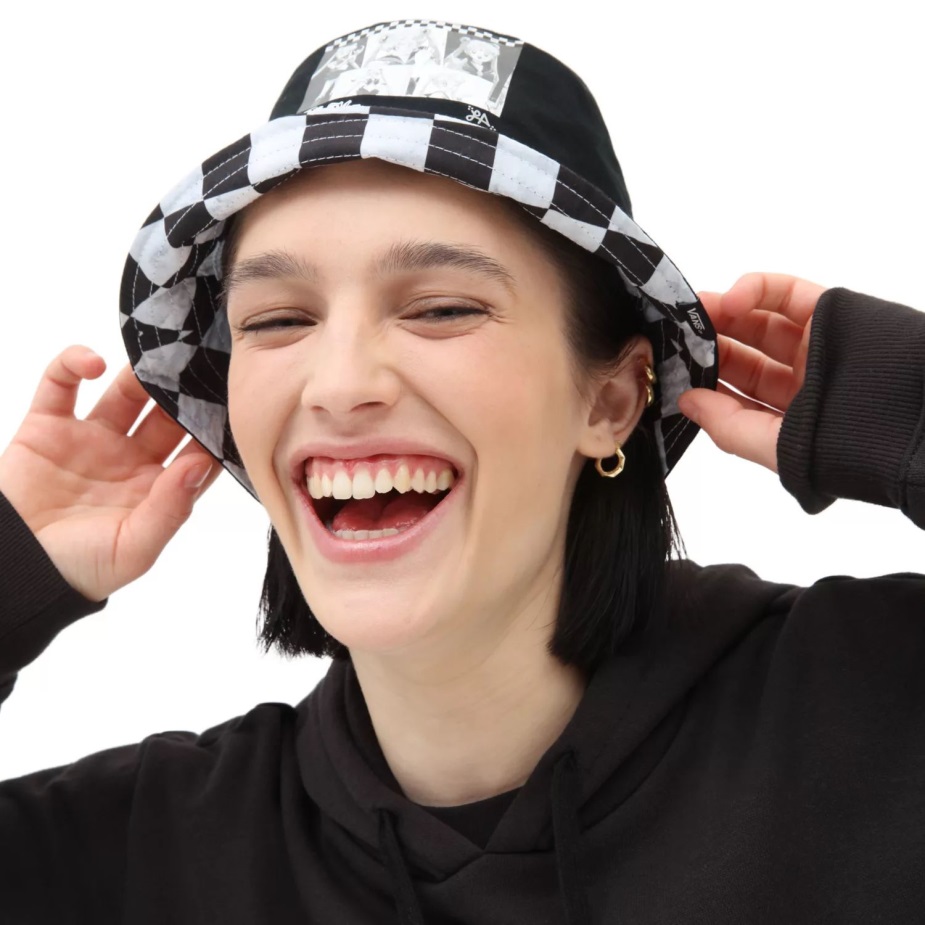 Vans X όμορφος φύλακας Sailor Moon Lizzie Bucket καπέλο μαύρο