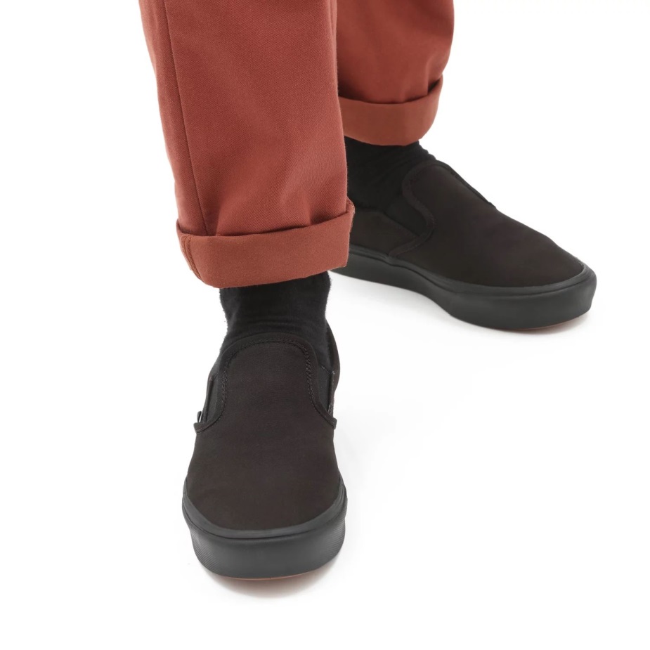 Vans κλασικά Comfycush Slip-on παπούτσια μαύρα