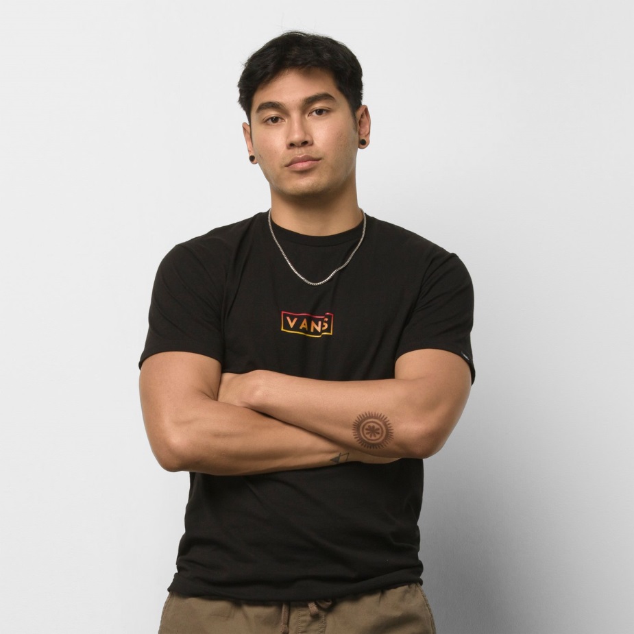 Vans Classic Easy Box T-shirt μαύρο-αληθινό κόκκινο-χρυσοκίτρινο