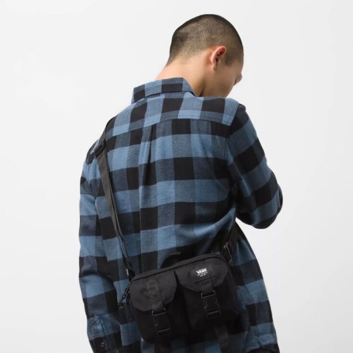 Vans Persue τσάντα ώμου μαύρο Ripstop