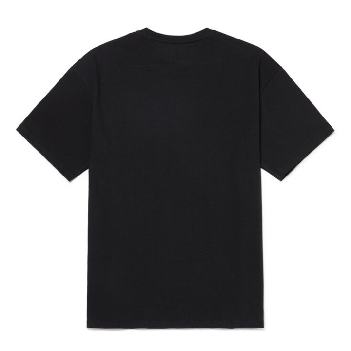 βαν από την τσέπη στον τοίχο μαύρο μπλουζάκι