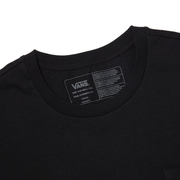 βαν από την τσέπη στον τοίχο μαύρο μπλουζάκι