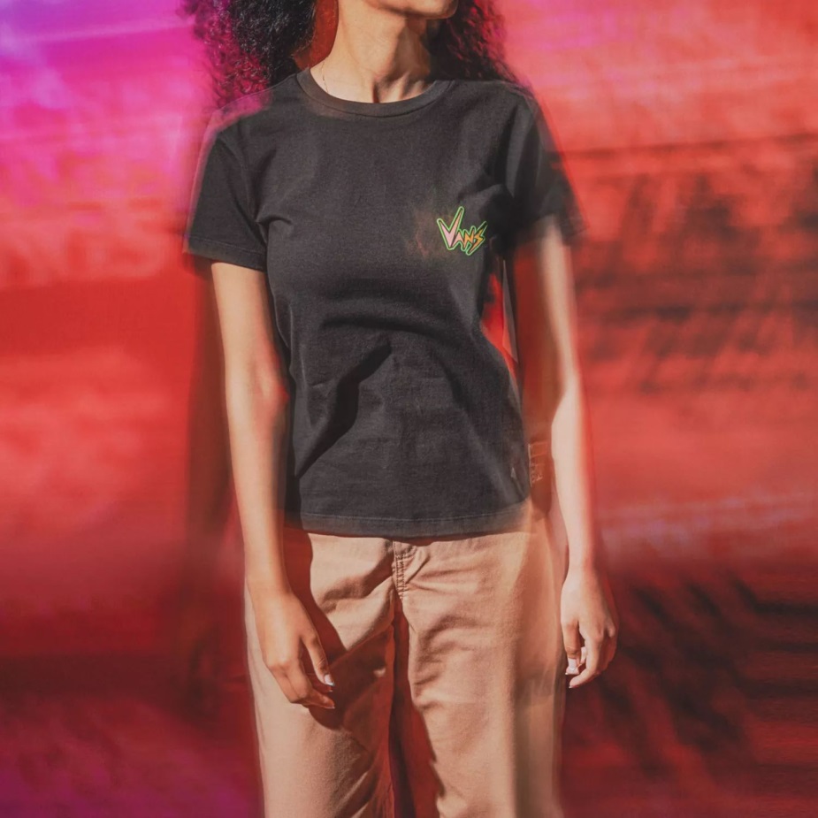 φορτηγά X άγνωστα πράγματα σερφάρουν ανάποδα μπλουζάκι μαύρο