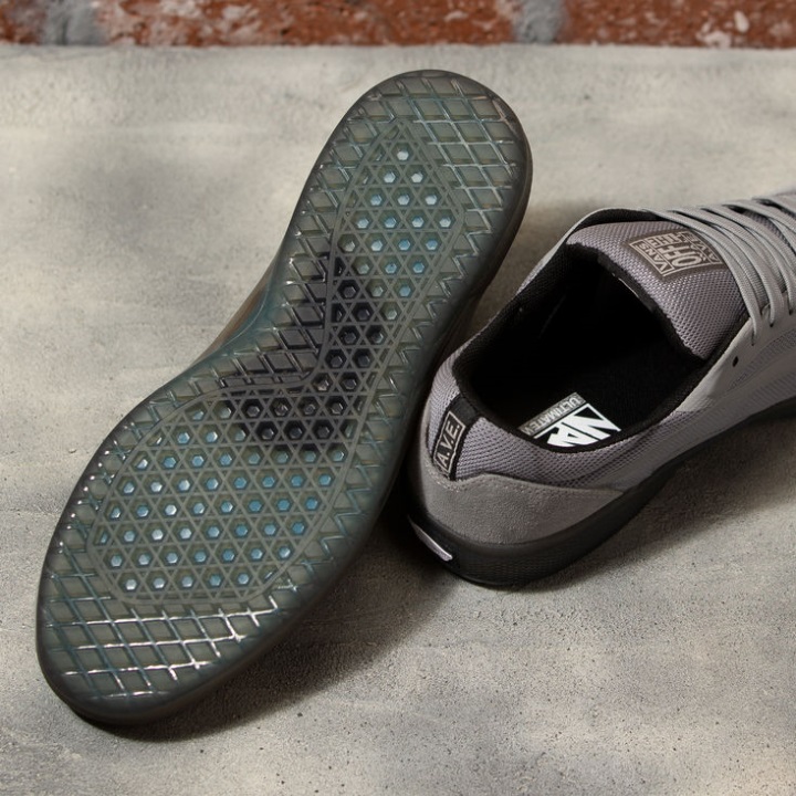 φορτηγά ανακλαστική λεωφόρος υπέρ γκρι