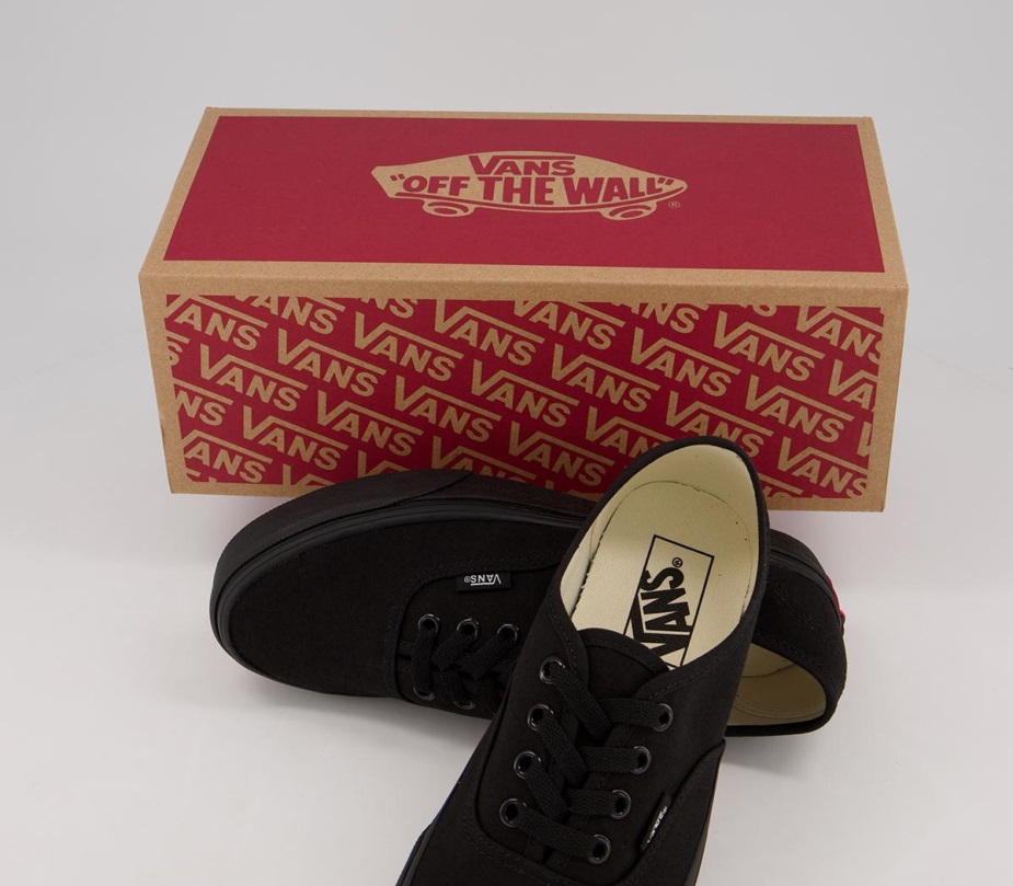 φορτηγά αυθεντικό μαύρο μονόχρωμο