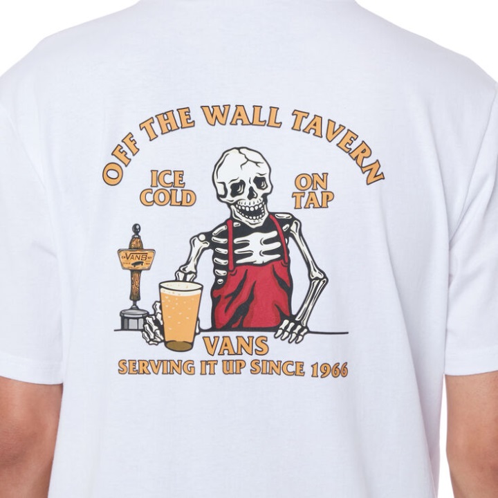 φορτηγά γεμίζουν γυάλινο μπλουζάκι λευκό