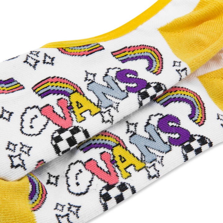 φορτηγά επάνω στα σύννεφα κανουντλ κάλτσες καλαμπόκι