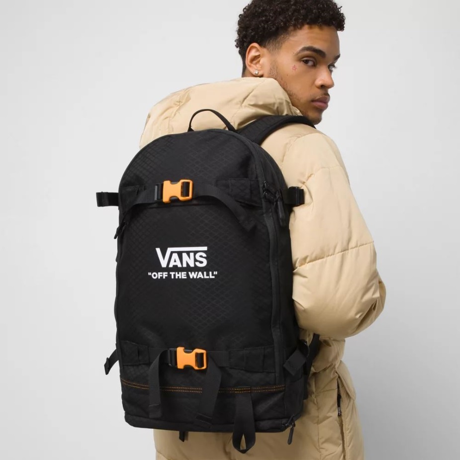 φορτηγά κατασκευάζουν χιονοκύστη μαύρο