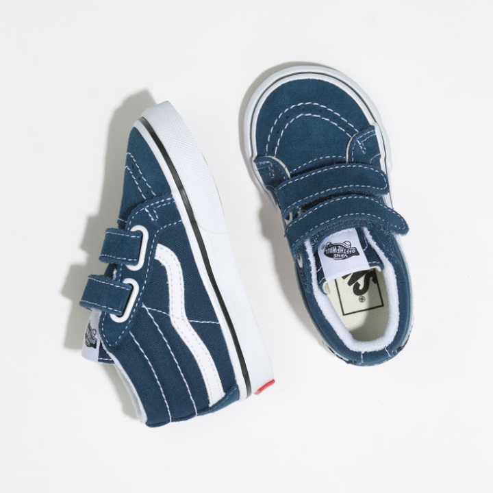 μαύρο-αγωνιστικό κόκκινο