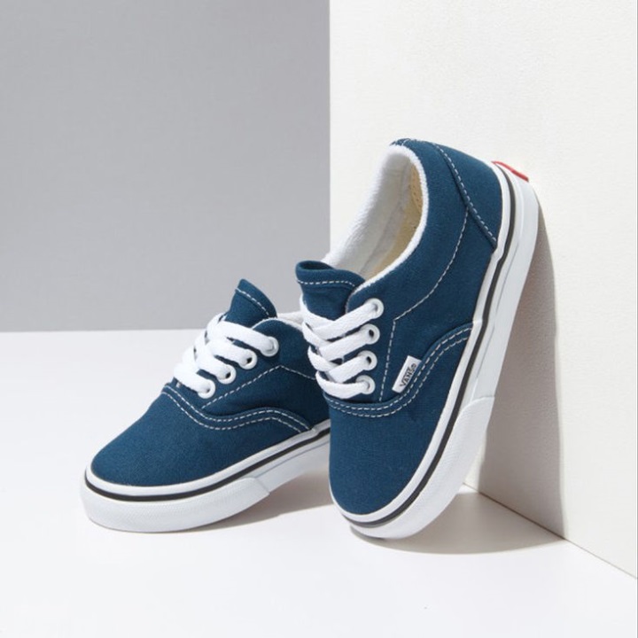 φορτηγά νήπια εποχή Γιβραλτάρ θάλασσα-αληθινό λευκό