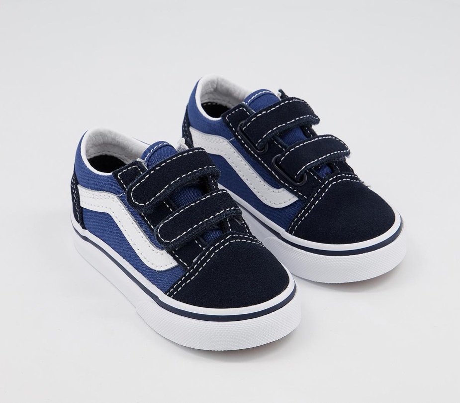 φορτηγά παλιό σχολείο γυμναστήρια νηπίων ναυτικό αληθινό λευκό