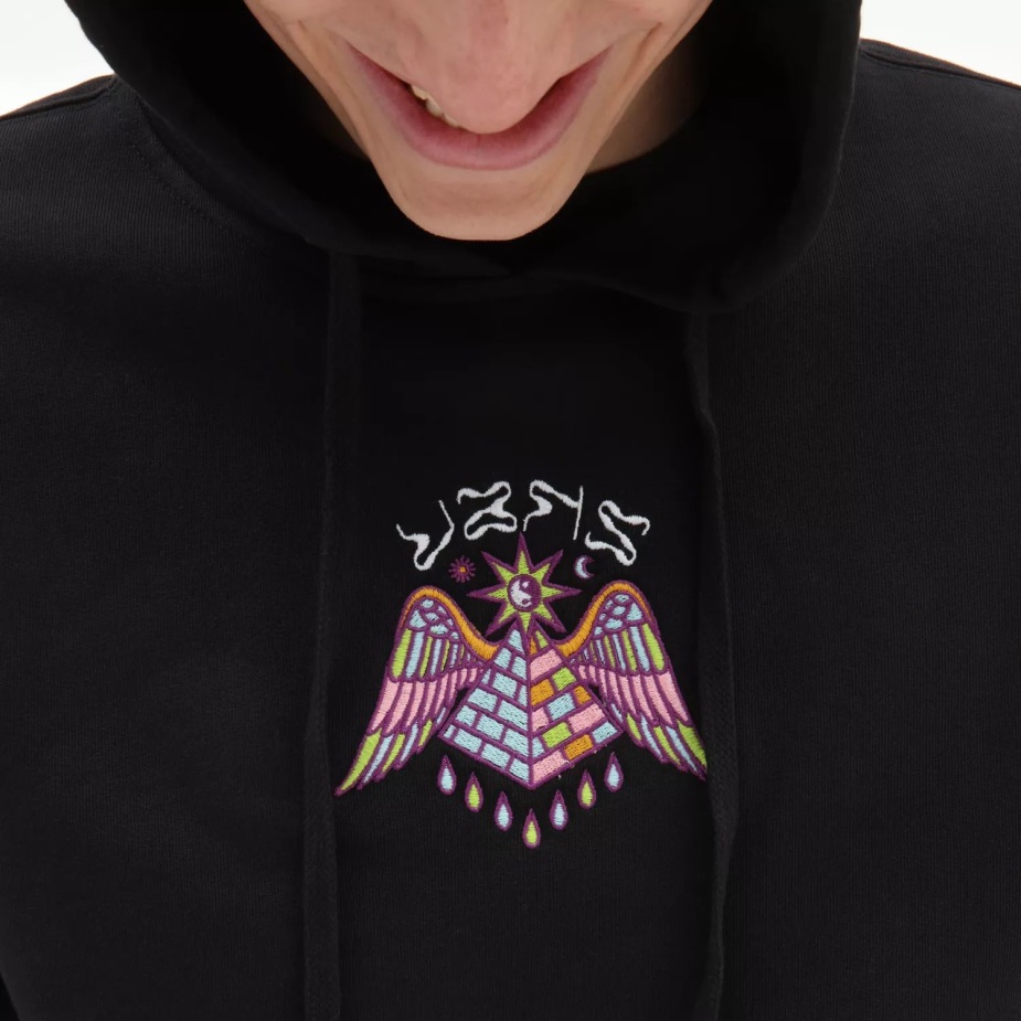 φορτηγά σηκώνονται πουλόβερ με κουκούλα μαύρο