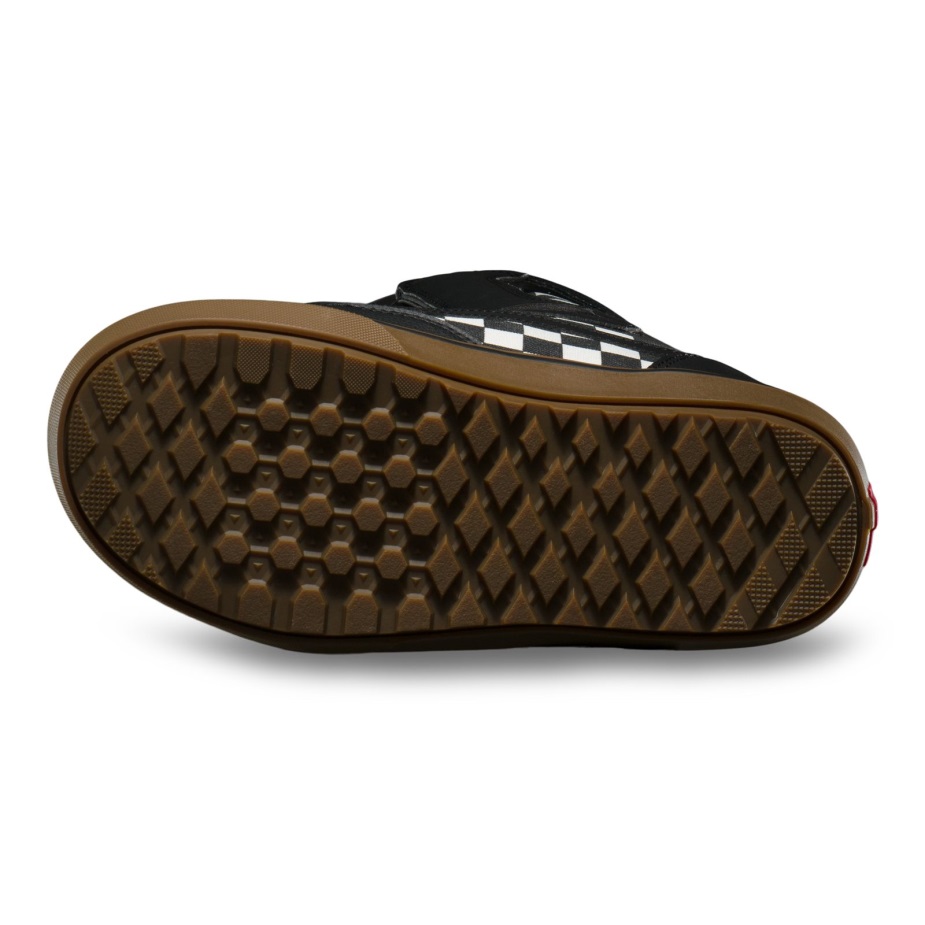 φορτηγά σκακιέρα αύρα και μαύρη τσίχλα