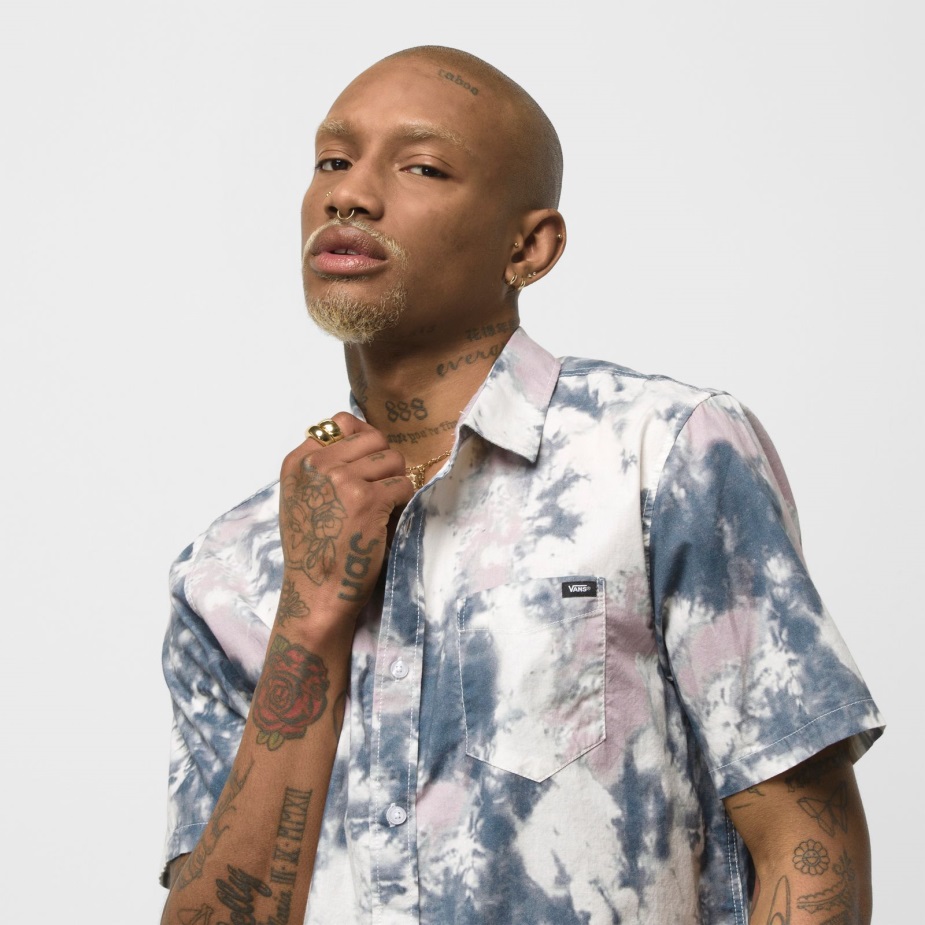 φορτηγά τράπεζες με κουμπί πουκάμισο Elderberry